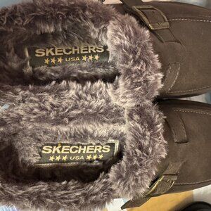 Skechers faux fur lined mules size 6.5 ,  New never worn